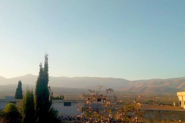 طائرة مسيرة تابعة لجيش الاحتلال الإسرائيلي تقصف عدة مواقع في سفوح جبل الحرمون الشرقية الواقعة تحت السيادة السورية - سبوتنيك عربي