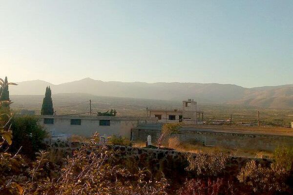 طائرة مسيرة تابعة لجيش الاحتلال الإسرائيلي تقصف عدة مواقع في سفوح جبل الحرمون الشرقية الواقعة تحت السيادة السورية - سبوتنيك عربي