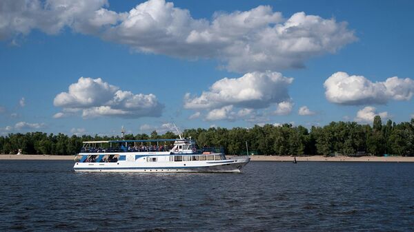 قارب ترفيهي - سبوتنيك عربي