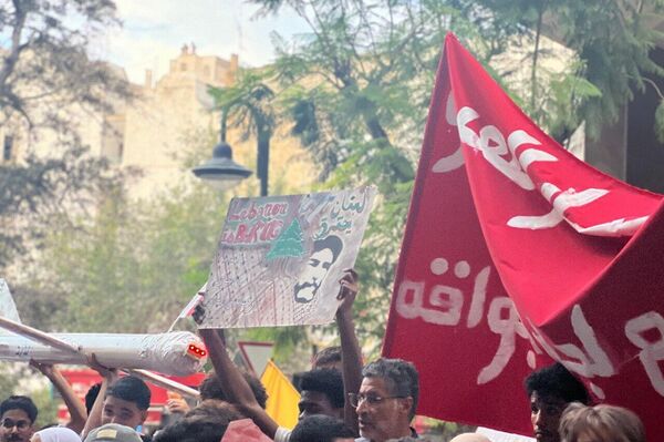 تنديدا بالعدوان الإسرائيلي على غزة ولبنان.. تونسيون يحتشدون في الشوارع بالذكرى الأولى لـ&quot;طوفان الأقصى&quot; - سبوتنيك عربي