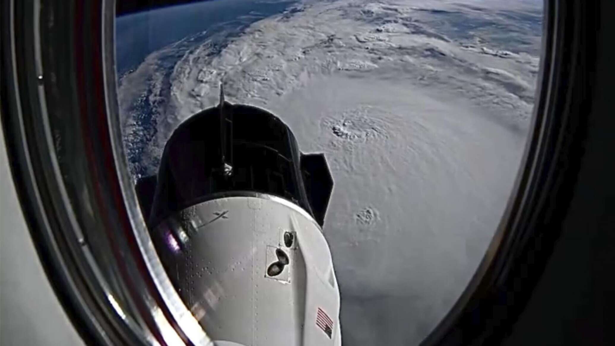 "روسكوسموس" ترصد انجراف أكبر جبل جليدي في المحيط المتجمد الجنوبي... صور