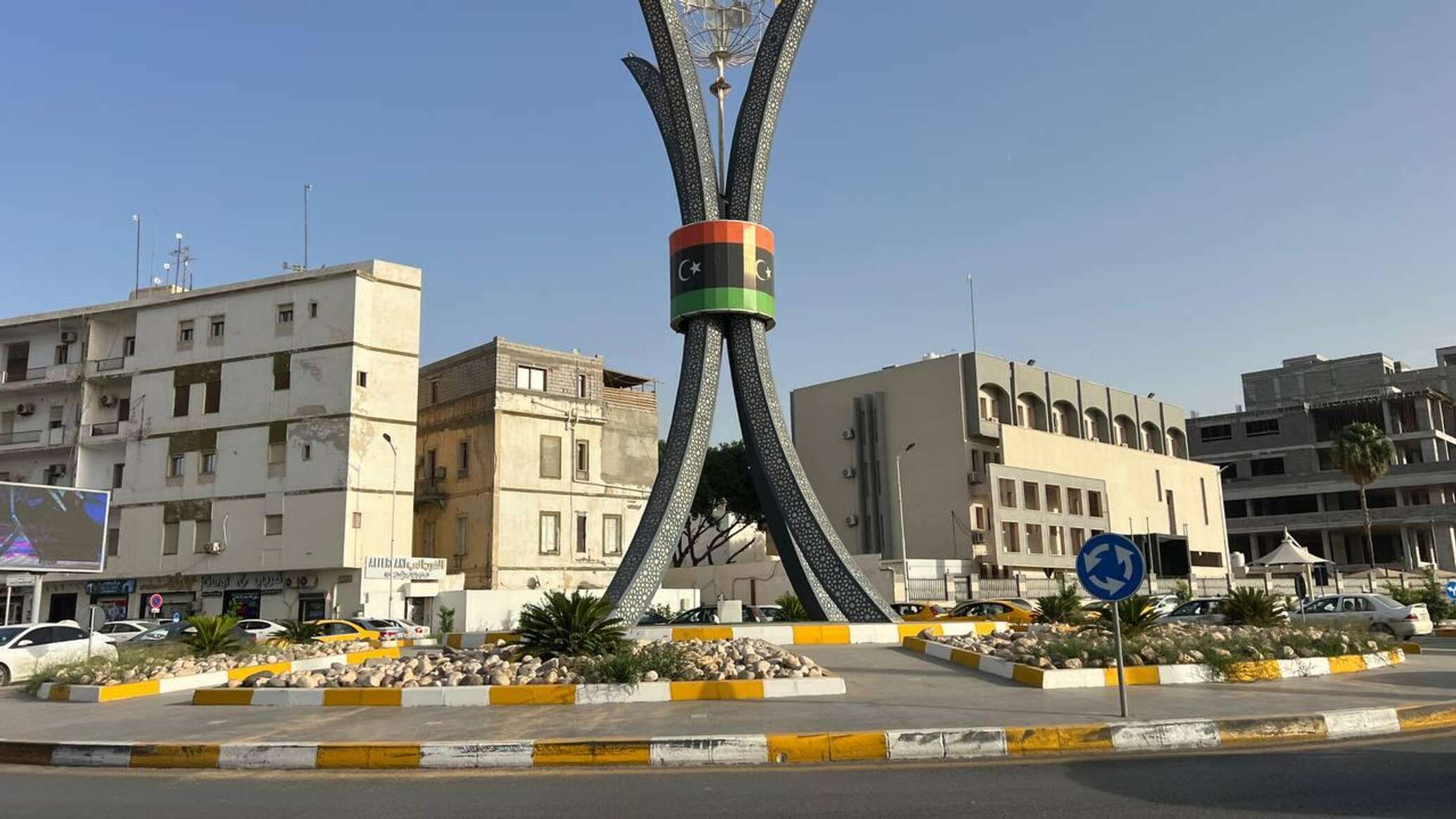 استفتاء وطني وسط الانقسام... مبادرة الرئاسي الليبي بين تجاوز الصلاحيات وتعقيدات التنفيذ