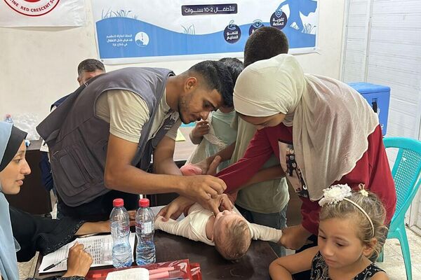 انطلاق المرحلة الثانية من حملة التطعيم ضد شلل الأطفال في غزة  - سبوتنيك عربي