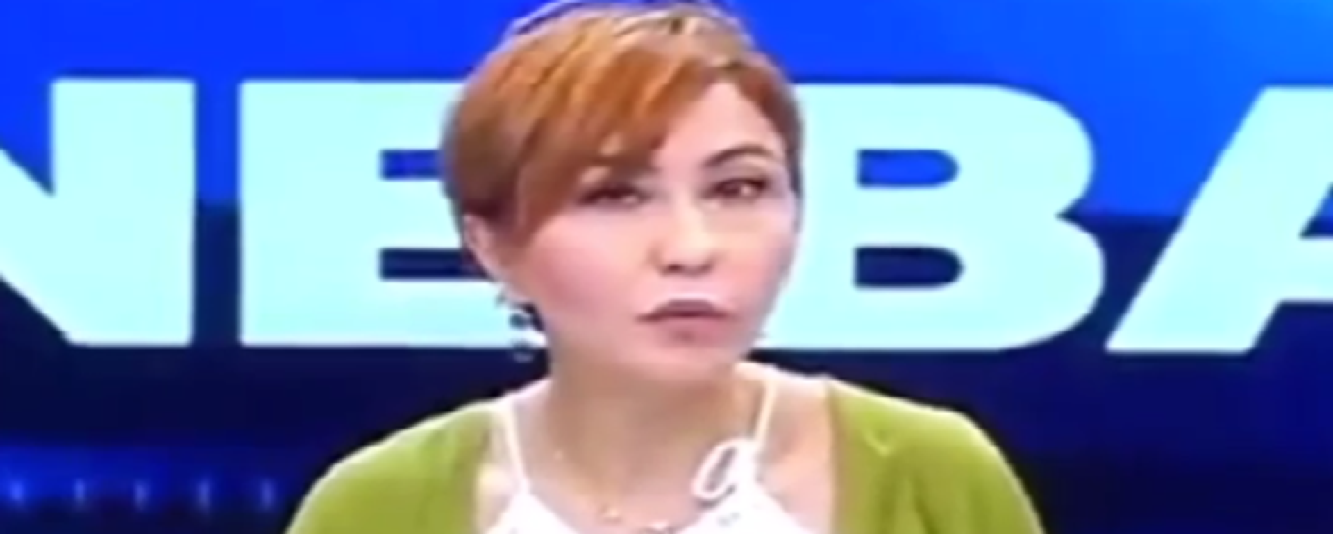 صورة لمذيعة على الهواء خلال الزلزال الذي ضرب تركيا - سبوتنيك عربي, 1920, 16.10.2024