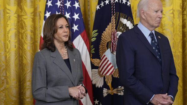 Harris and Biden - سبوتنيك عربي