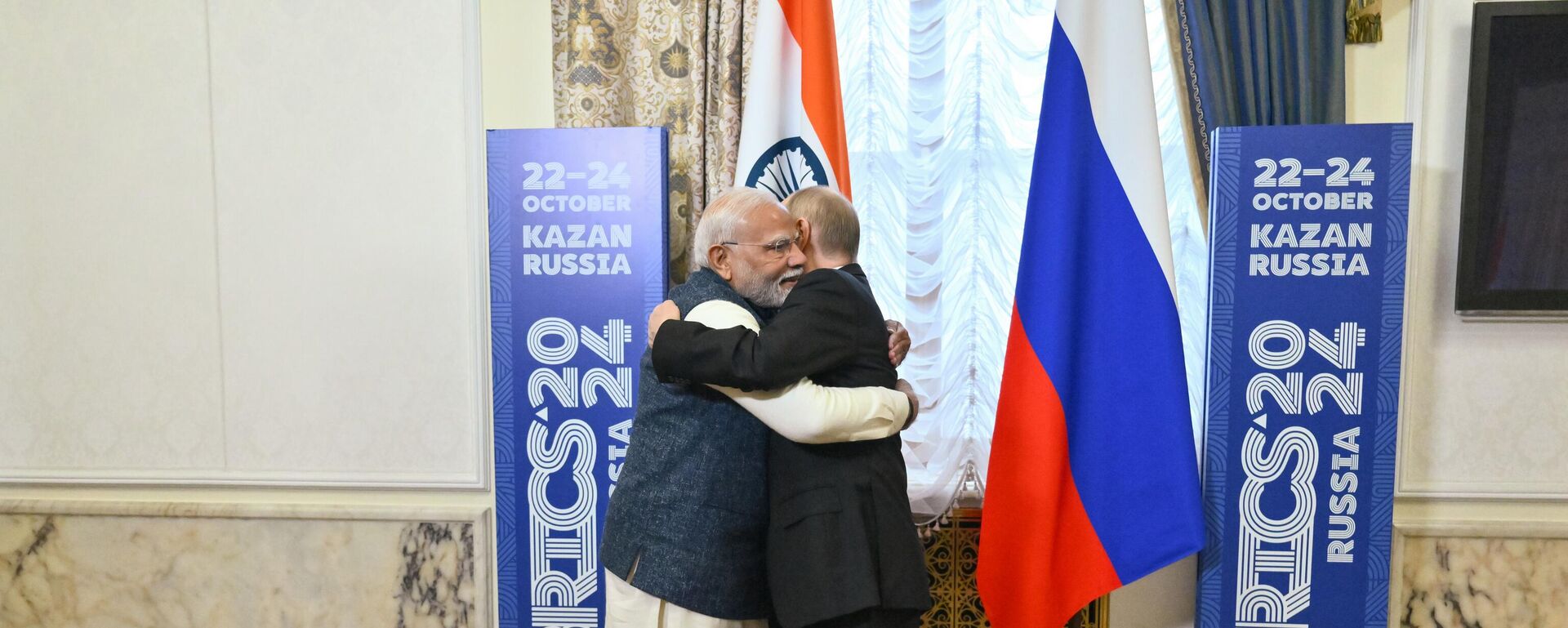 الرئيس الروسي فلاديمير بوتين يستقبل بحفاوة رئيس الوزراء الهندي ناريندرا مودي الرئيس الروسي فلاديمير بوتين يستقبل بحفاوة رئيس الوزراء الهندي ناريندرا مودي - سبوتنيك عربي, 1920, 22.10.2024