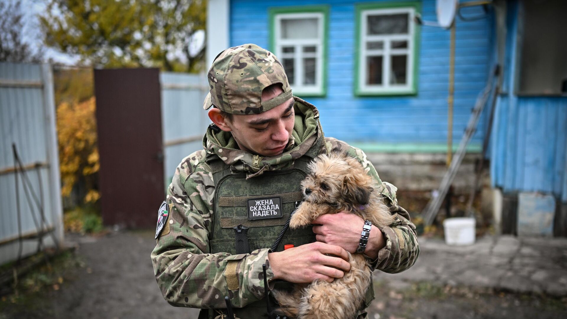 طواقم قوات المدفعية 2إس3 أكاتسيا من مجموعة قوات بريسا، التابعة للقوات الخاصة أخمات، في منطقة مقاطعة كورسك الروسية - سبوتنيك عربي, 1920, 27.02.2025