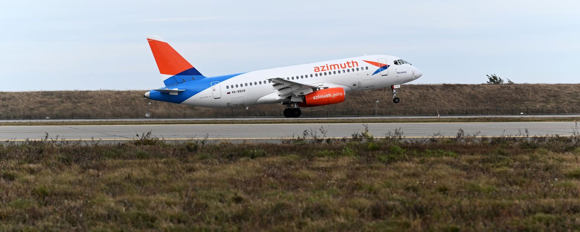 طائرة سوخوي سوبرجيت 100 الروسية - سبوتنيك عربي, 1920, 01.08.2025