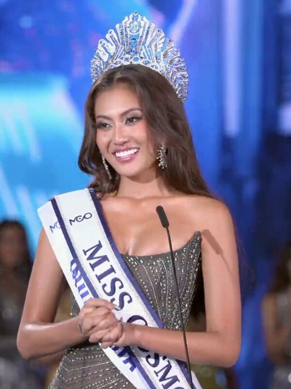 كيتوت بيرماتا جولياستريد من إندونيسيا الفائزة بلقب ملكة جمال كوزمو 2024. - سبوتنيك عربي