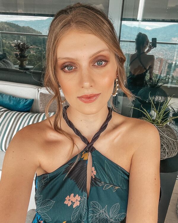 ملكة جمال كولومبيا لعام 2024 كاتالينا دوكي أبريو من أنتيوكيا. - سبوتنيك عربي