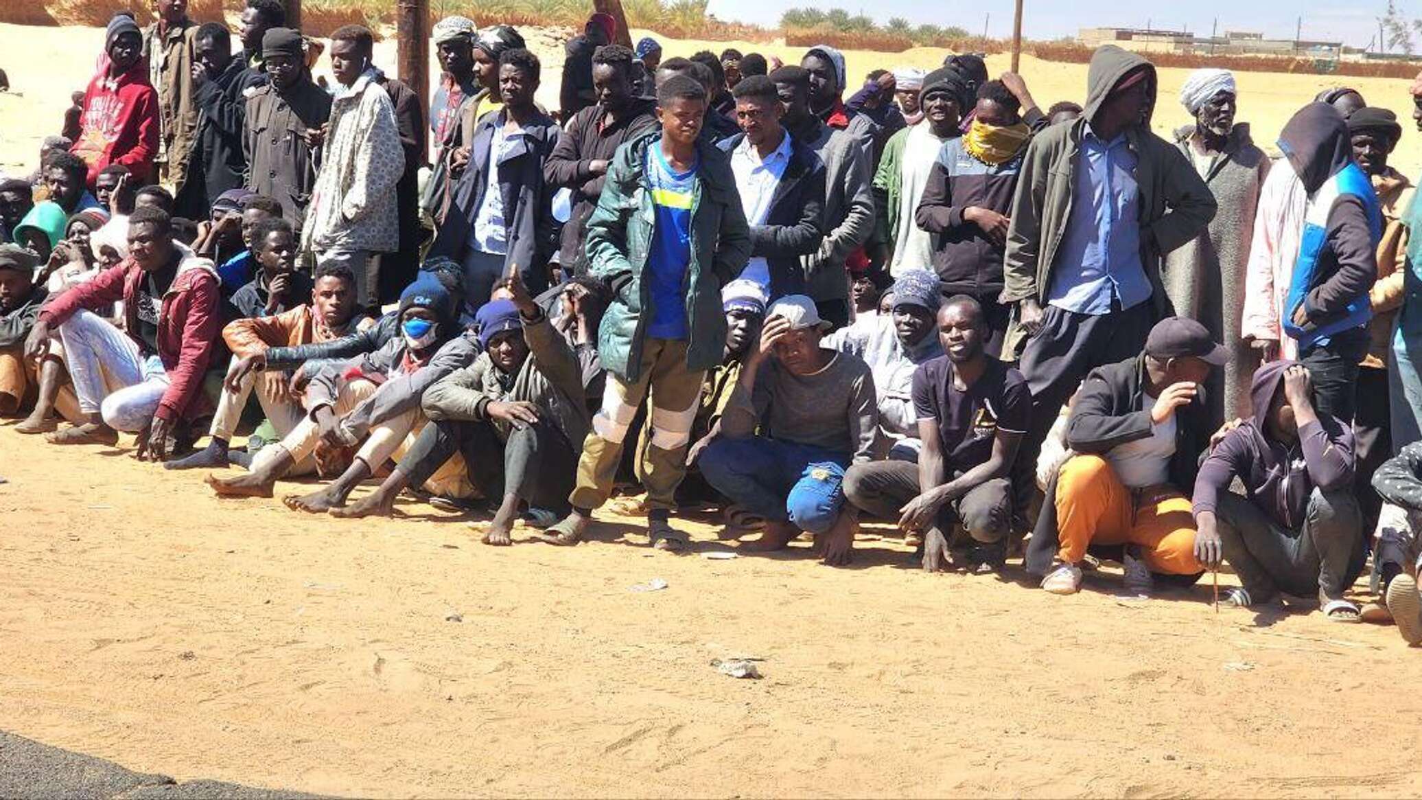 مسؤول ليبي: زيادة أعداد النازحين السودانيين تضاعف الضغوط على مدينة الكفرة الليبية... صور