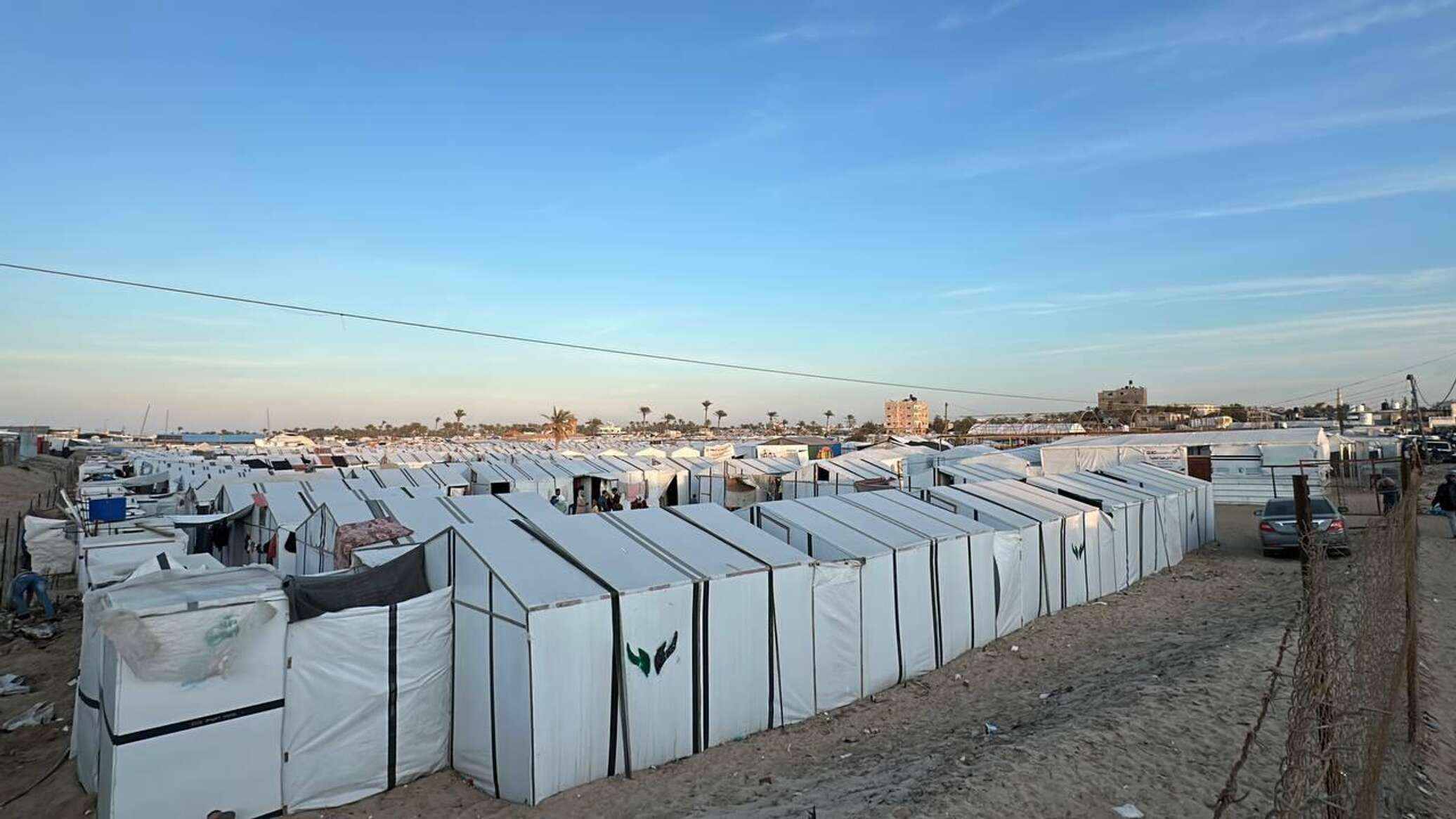 مسؤول أممي: من شبه المستحيل الآن توصيل المساعدات إلى غزة