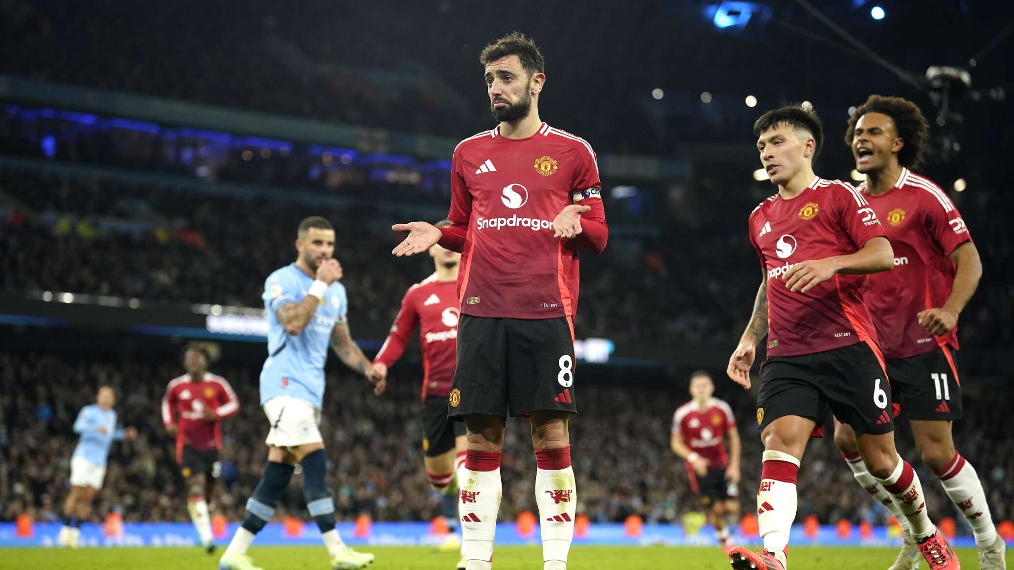 السيتي يواصل الانهيار ويخسر أمام اليونايتد في الدوري الإنجليزي... فيديو