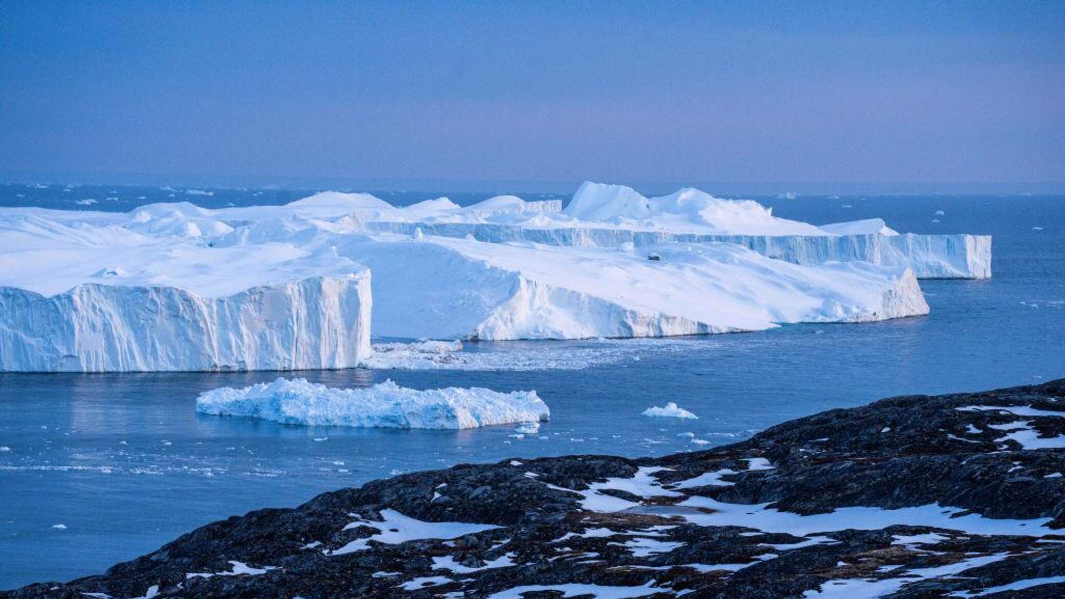 أكبر جبل جليدي في العالم يتحرك لأول مرة منذ 30 عاما