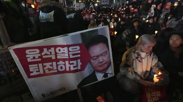 احتجاجات ضد الرئيس الكوري الجنوبي يون سوك يول في سيول - سبوتنيك عربي