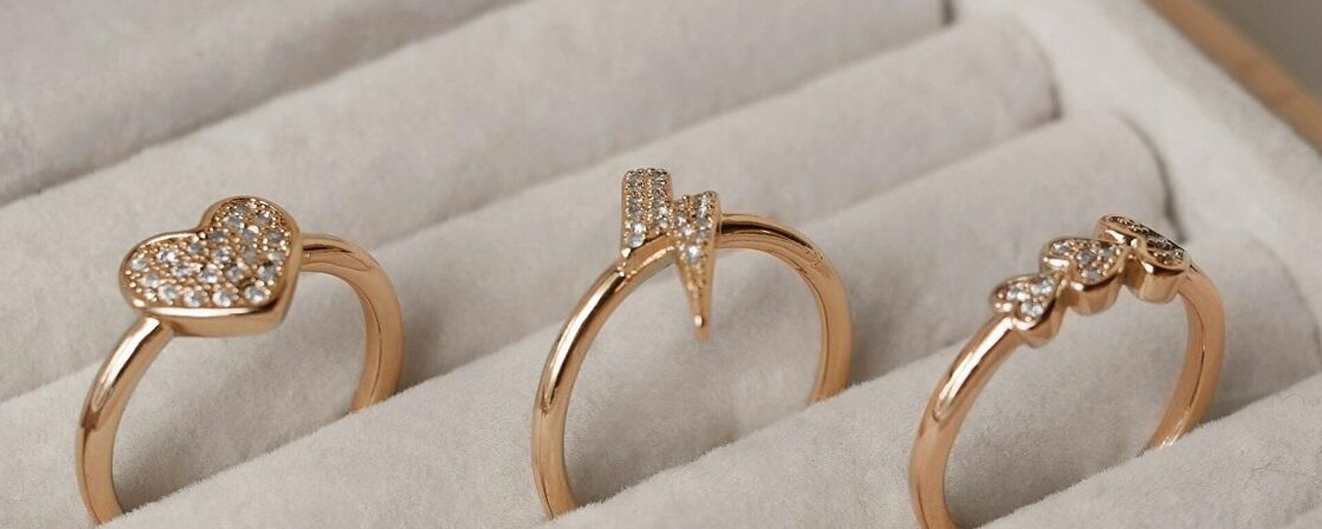 مجوهرات - سبوتنيك عربي, 1920, 26.12.2024