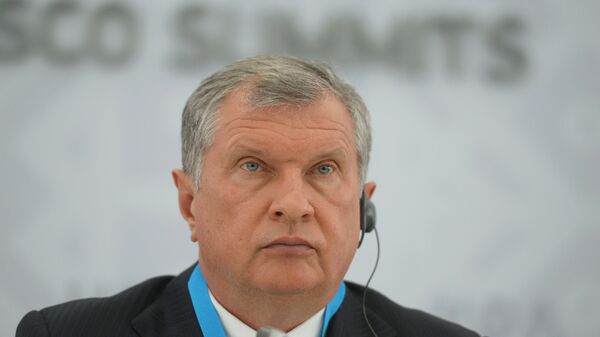 President and Chairman of the Board of JSC Rosneft Igor Sechin at a briefing on signing a long-term contract for oil deliveries between Rosneft and Essar oil LTD - سبوتنيك عربي