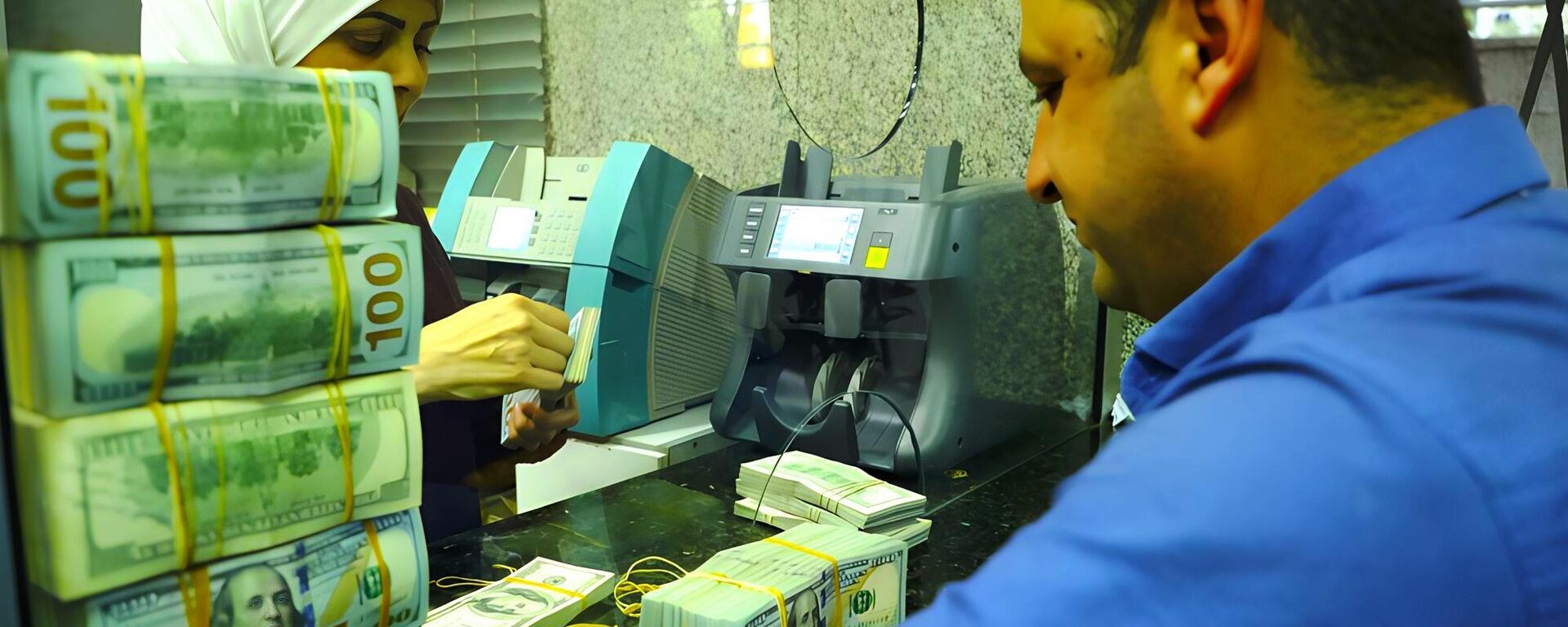 الدولار المزور يربك الأسواق السورية - سبوتنيك عربي, 1920, 02.01.2025