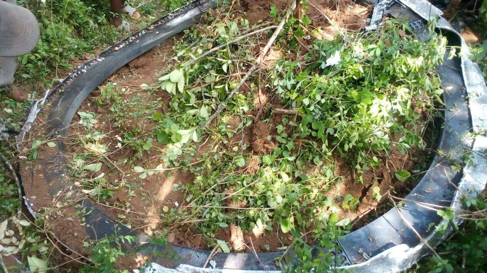 حطام فضائي ضخم يسقط على قرية كينية... صور وفيديو