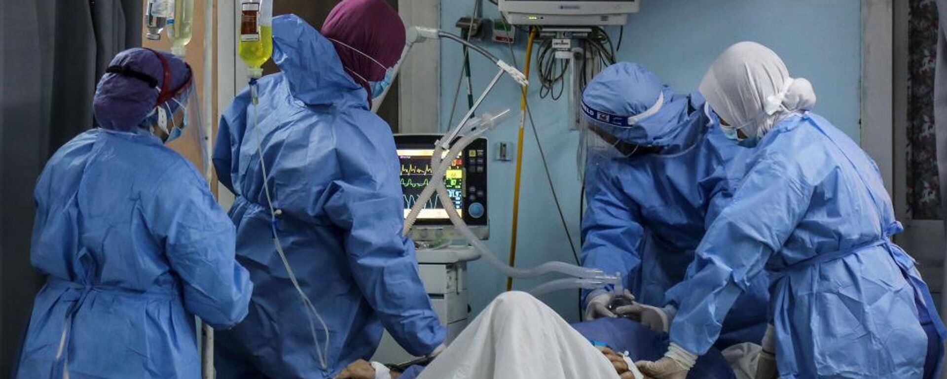 أطباء وممرضون في مستشفى مصري - سبوتنيك عربي, 1920, 03.01.2025