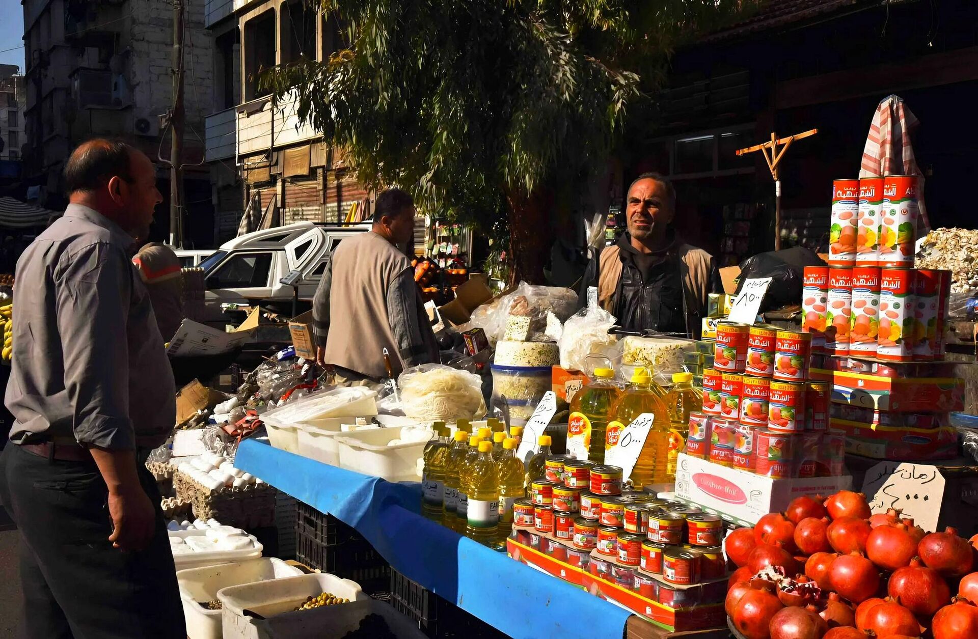 موظفو سوريا مجهولو المصير... الأزمة المعيشية تتفاقم  - سبوتنيك عربي, 1920, 04.01.2025