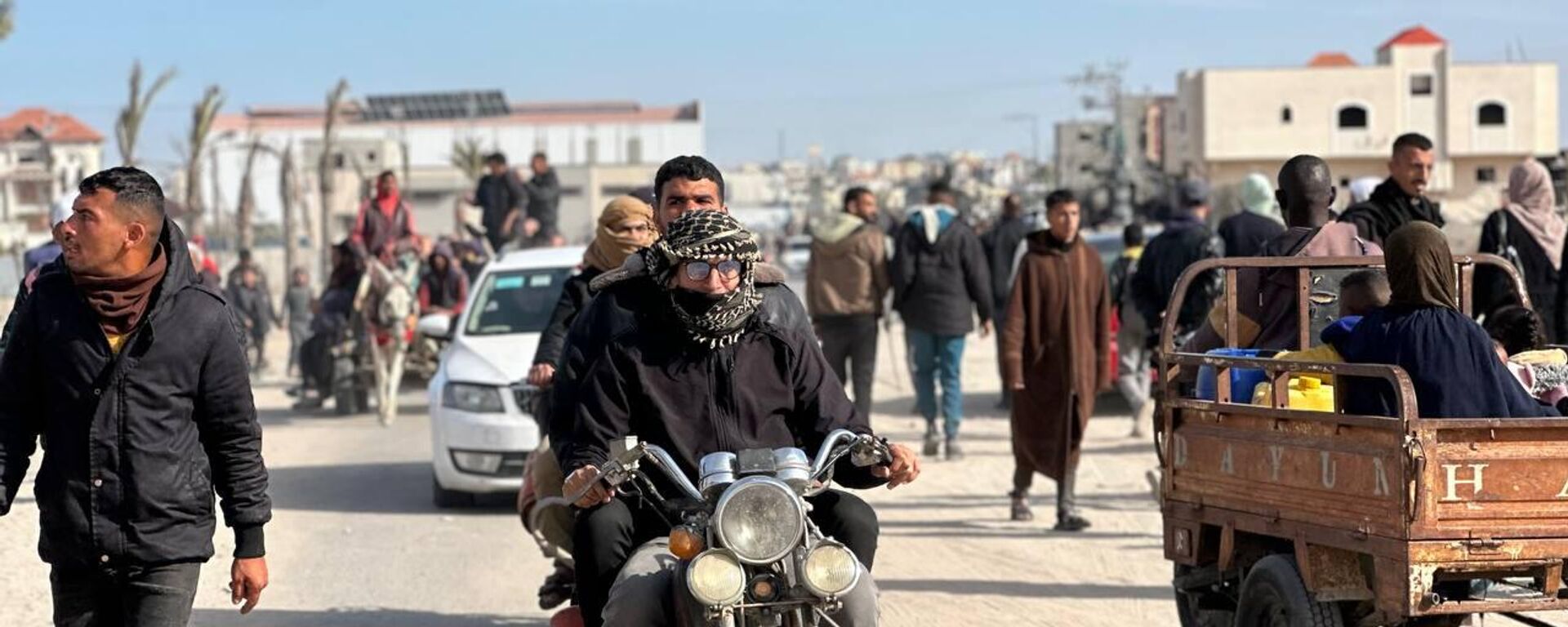 عودة آلاف النازحين الفلسطينيين إلى رفح جنوبي القطاع بعد 470 يوما من الحرب - سبوتنيك عربي, 1920, 19.01.2025