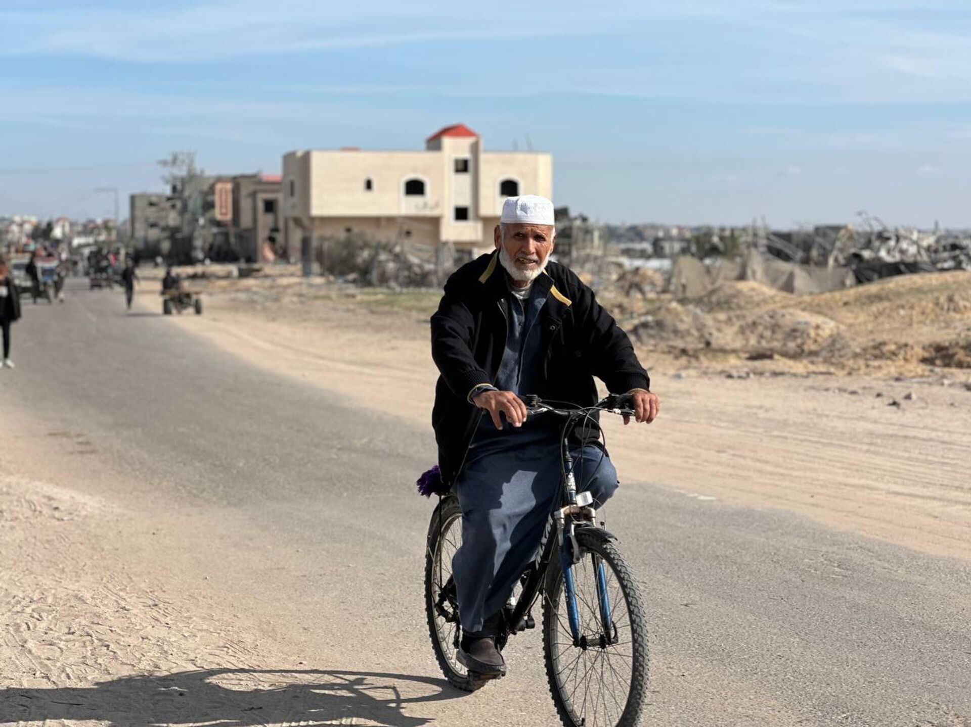 عودة آلاف النازحين الفلسطينيين إلى رفح جنوبي القطاع بعد 470 يوما من الحرب عودة آلاف النازحين الفلسطينيين إلى رفح جنوبي القطاع بعد 470 يوما من الحرب - سبوتنيك عربي, 1920, 19.01.2025