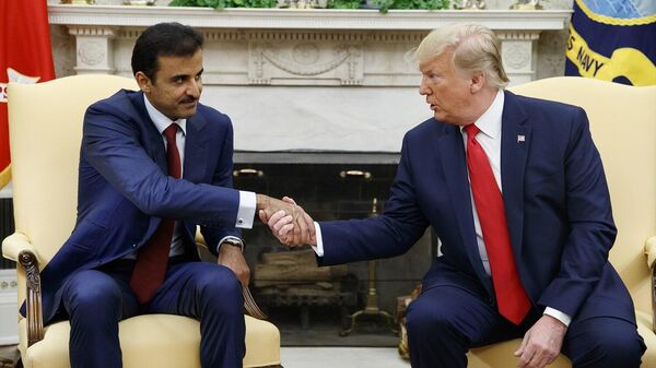 الرئيس الأمريكي ترامب، وأمير قطر تميم بن حمد - سبوتنيك عربي