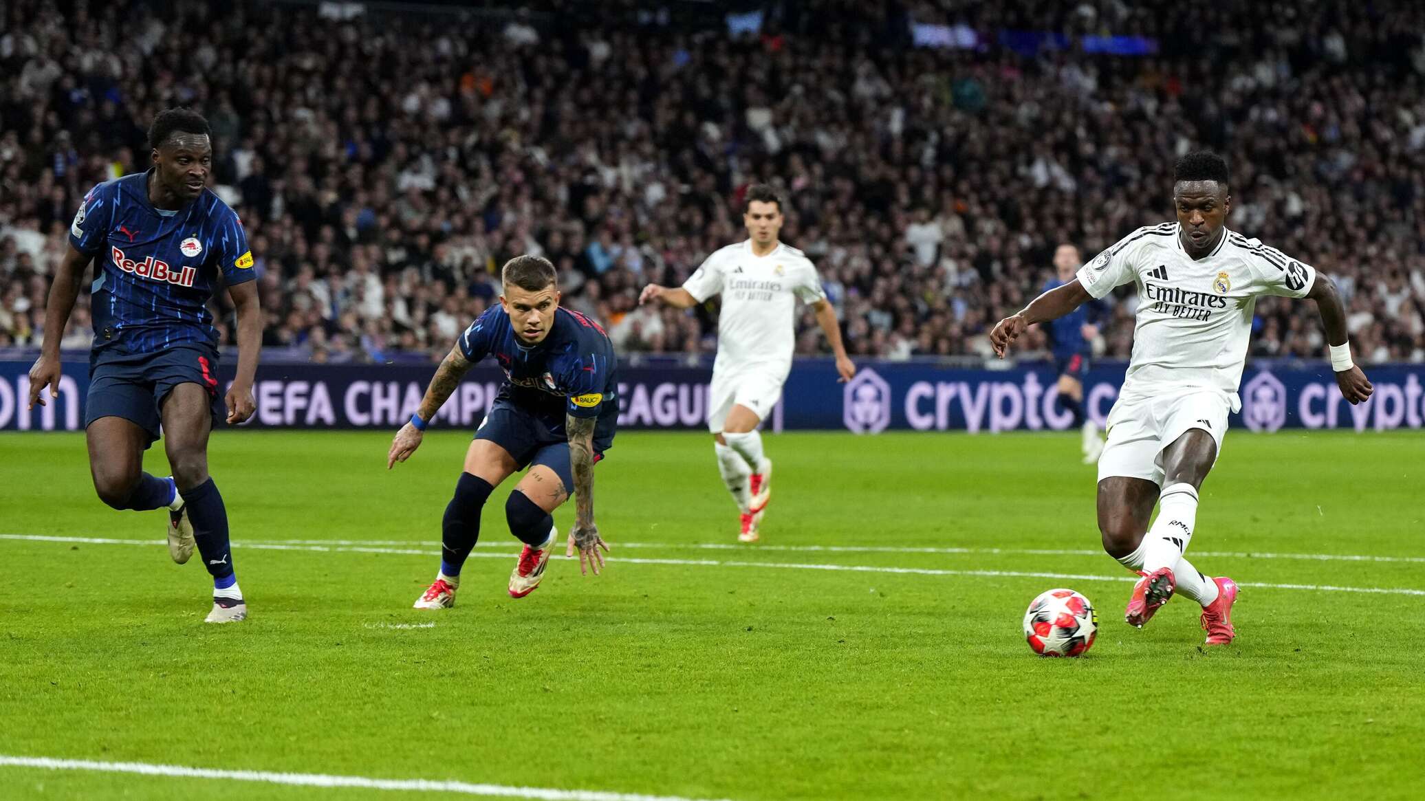 قرعة ملحق دوري أبطال أوروبا... مواجهة مثيرة بين ريال مدريد ومانشستر سيتي