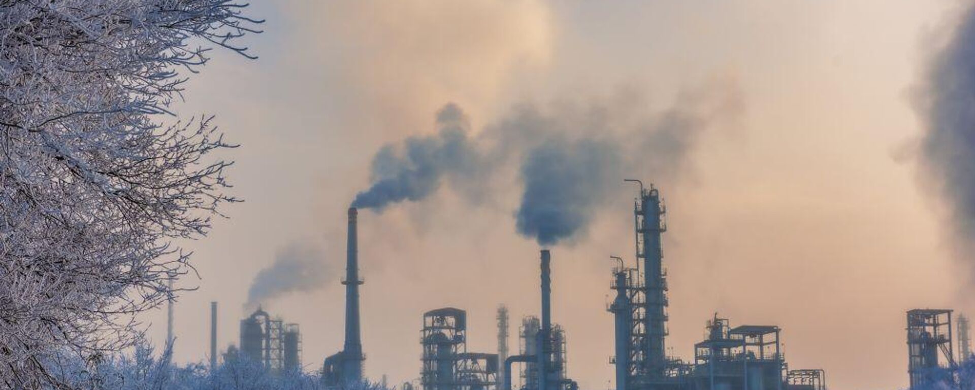 مصفاة نفط - سبوتنيك عربي, 1920, 23.01.2025