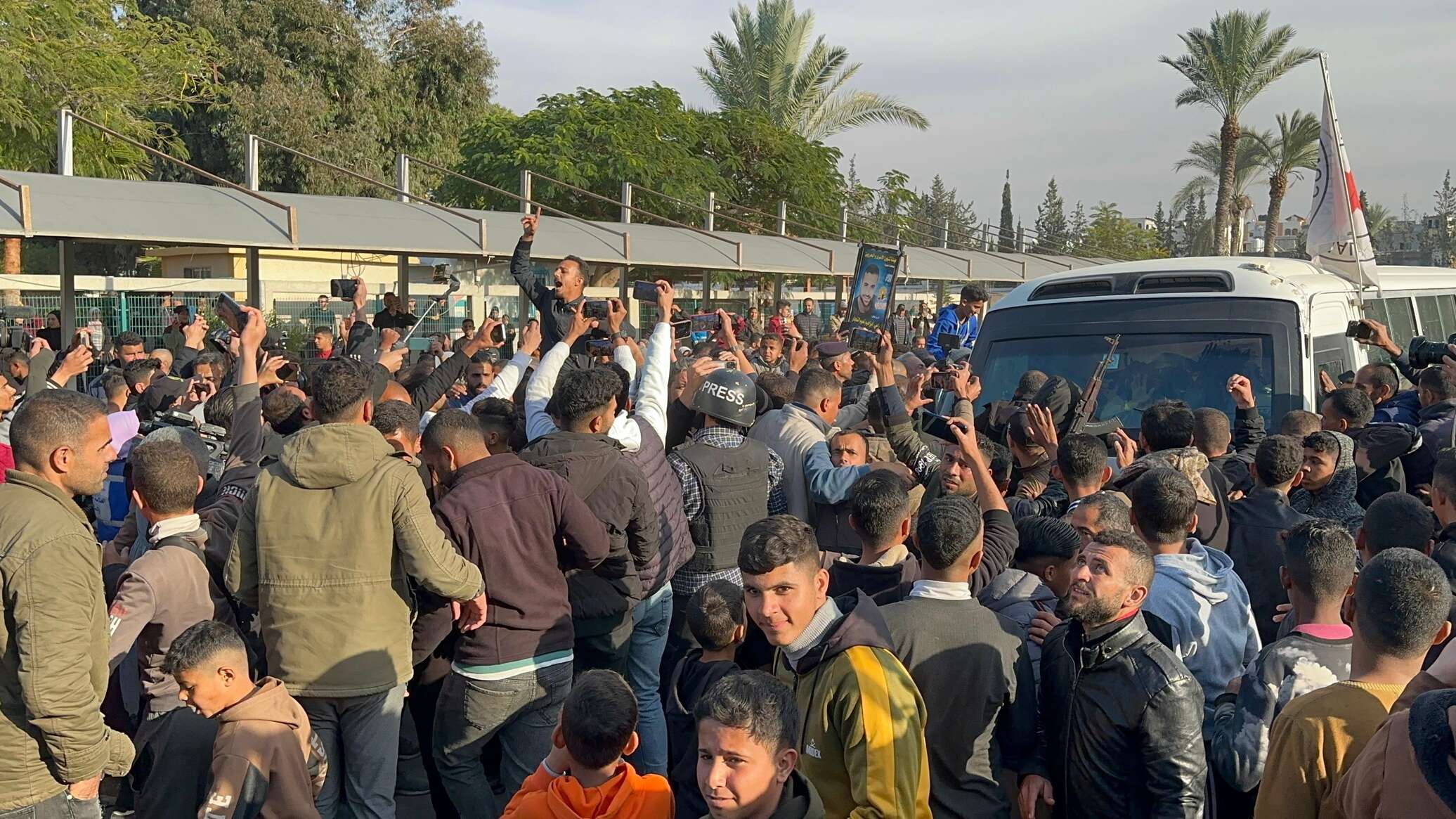 إسرائيل تفرج عن الدفعة الثالثة من الأسرى الفلسطينيين