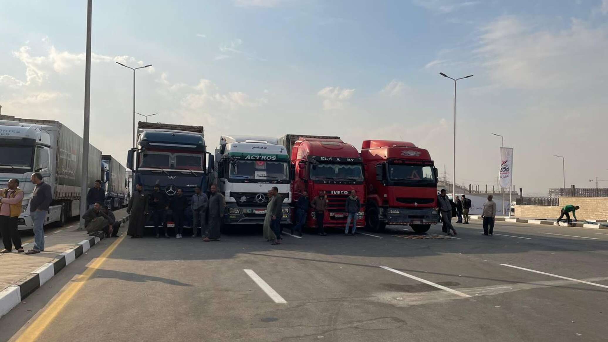 الجيش الإسرائيلي ينفي إطلاق نيرانه من الجو نحو مركز توزيع المساعدات الإنسانية في رفح