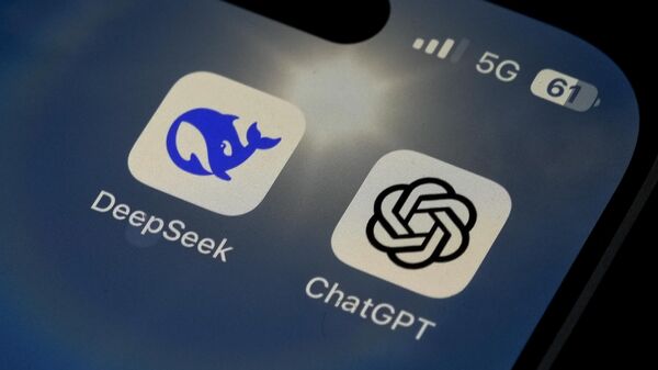 The Icons for the smartphone apps DeepSeek and ChatGPT are seen on a smartphone screen in Beijing, Tuesday, Jan. 28, 2025.  - سبوتنيك عربي