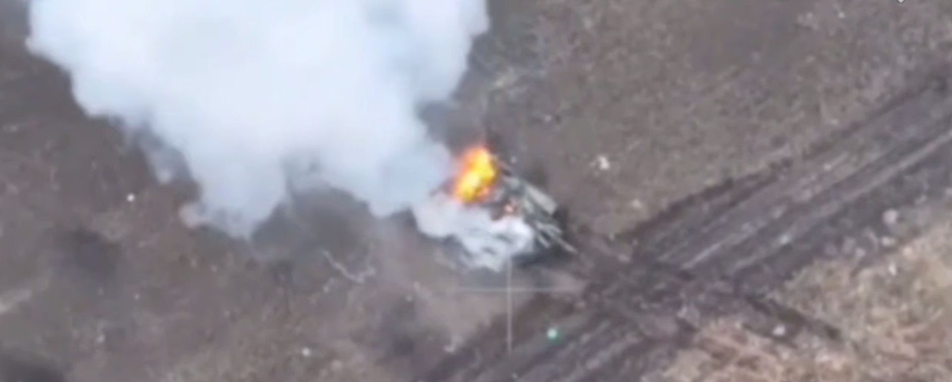 مسيرة روسية تدمر دبابة أوكرانية - سبوتنيك عربي, 1920, 03.02.2026