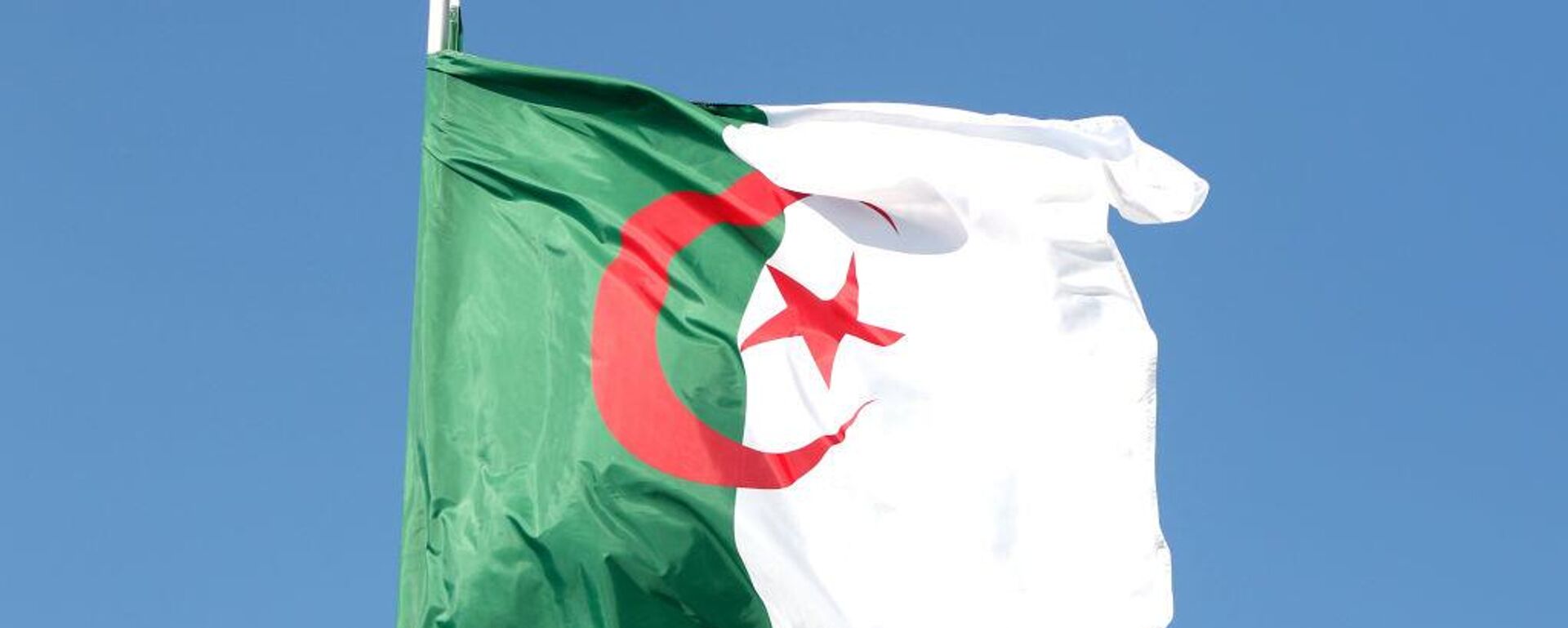 علم الجزائر - سبوتنيك عربي, 1920, 30.01.2025