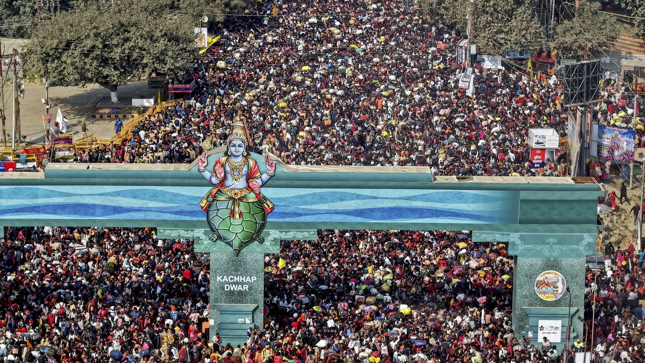 مهرجان "كومبه ميلا"... 400 مليون مشارك في مشهد استثنائي