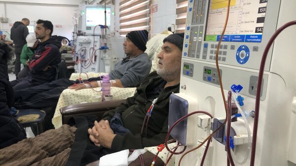 مرضى الفشل الكلوي في قطاع غزة عالقون بين الحياة والموت - سبوتنيك عربي