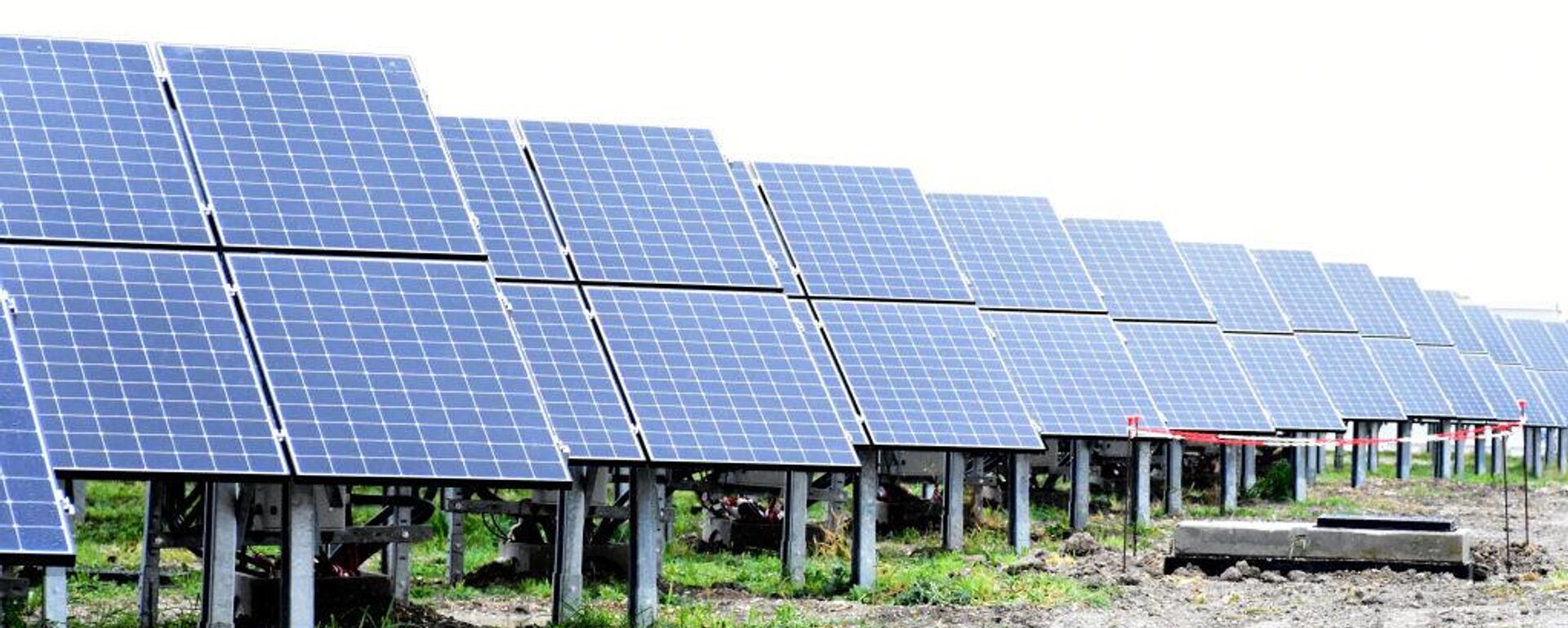 ألواح طاقة شمسية - سبوتنيك عربي, 1920, 04.02.2025