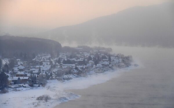 منظر لقرية أوفسيانكا القديمة على ضفة نهر ينيسي في إقليم كراسنويارسك. - سبوتنيك عربي