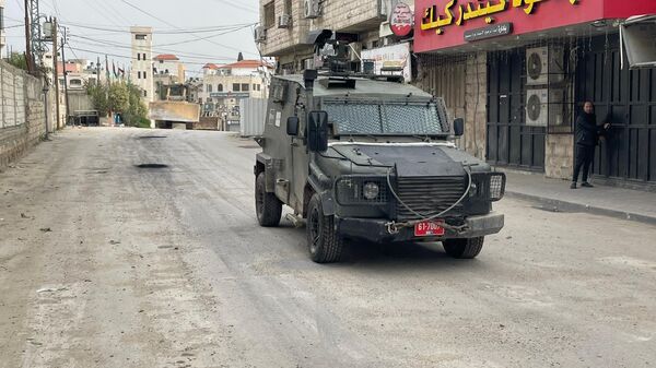 الجيش الإسرائيلي يوسع عملياته العسكرية شمال الضفة الغربية ويتسبب في تهجير 5 آلاف عائلة - سبوتنيك عربي