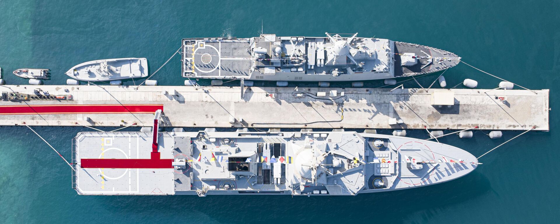 زورق كورفيت الإمارات بي 111 - سبوتنيك عربي, 1920, 08.02.2025