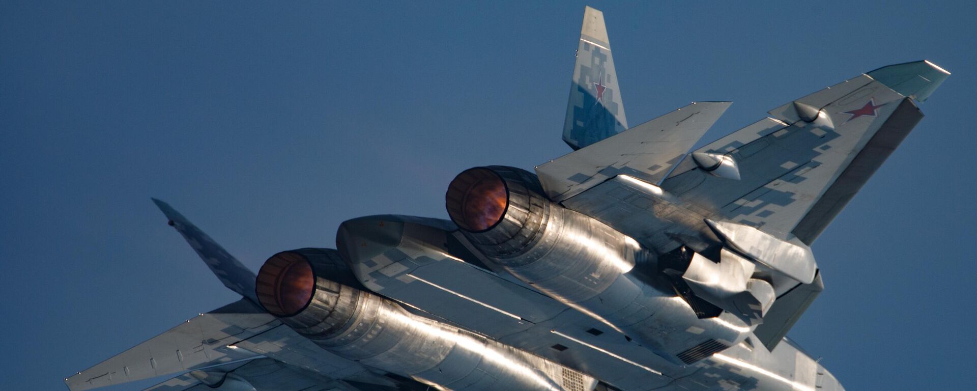 Российский истребитель Су-57 на XV международной выставке авиакосмической техники Aero India 2025 - سبوتنيك عربي, 1920, 13.02.2025