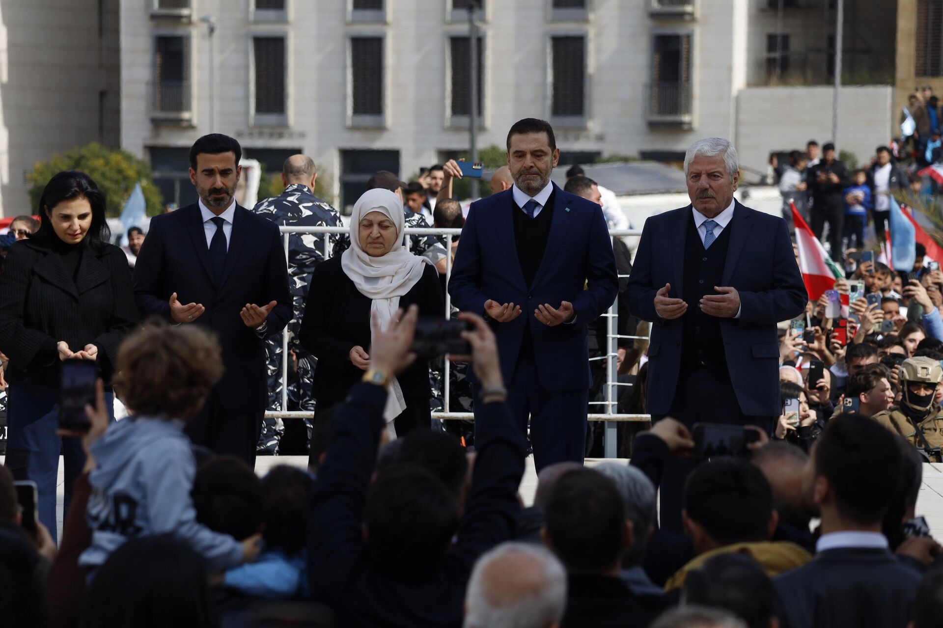 سعد الحريري يعلن عودته للعمل السياسي ويؤكد دعمه للعهد والحكومة - سبوتنيك عربي, 1920, 14.02.2025