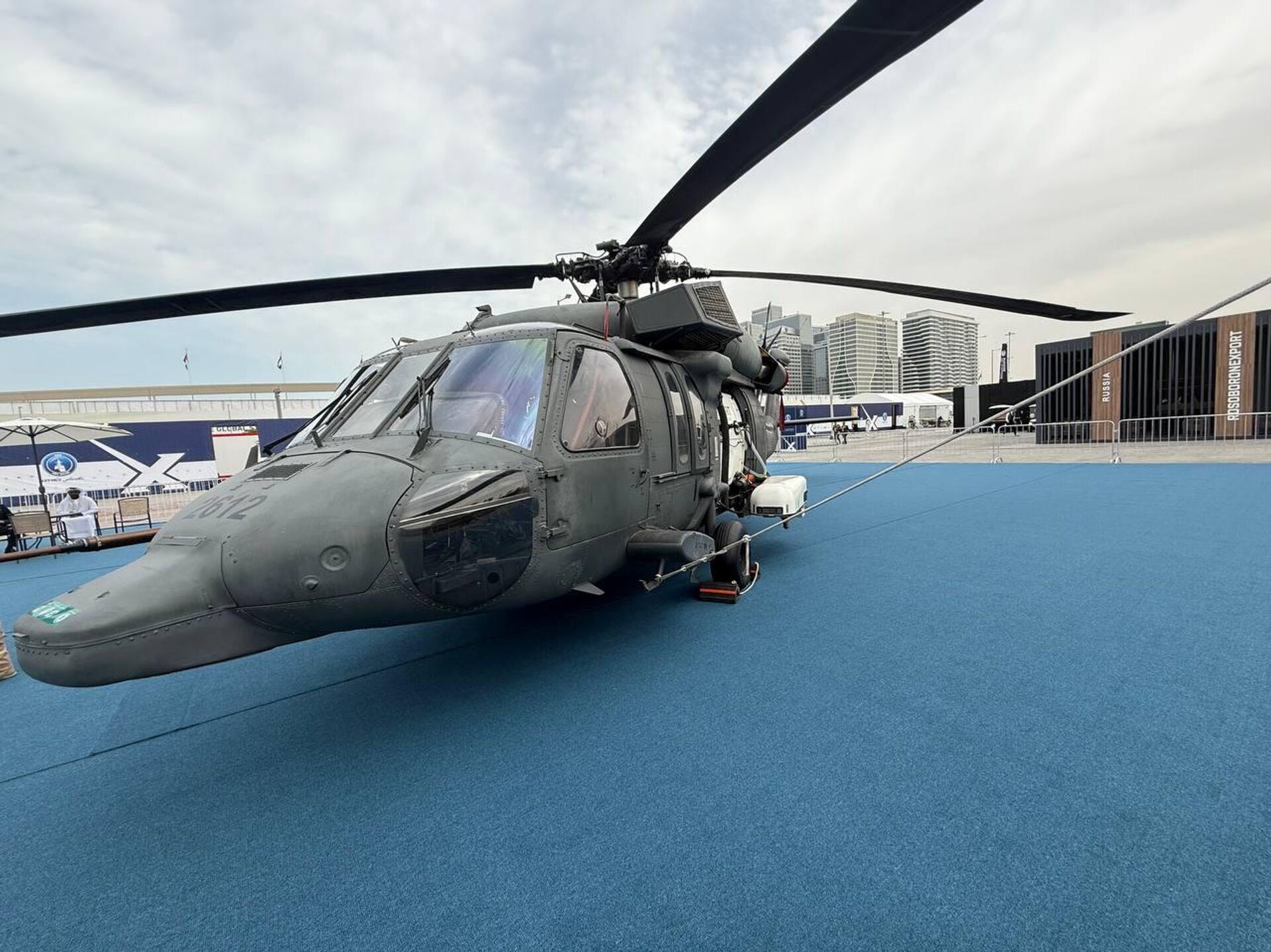 الإمارات تحول الطائرة البلاك هوك لسيارة إطفاء طائر في معرض الدفاع الدولي آيدكس 2025، الإمارات العربية المتحدة - سبوتنيك عربي, 1920, 17.02.2025