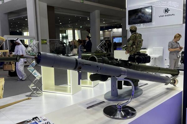 منظومات دفاع جوي وصواريخ متطورة بالجناح الروسي في آيدكس  - سبوتنيك عربي