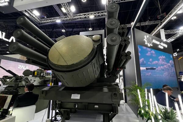 منظومات دفاع جوي وصواريخ متطورة بالجناح الروسي في آيدكس  - سبوتنيك عربي