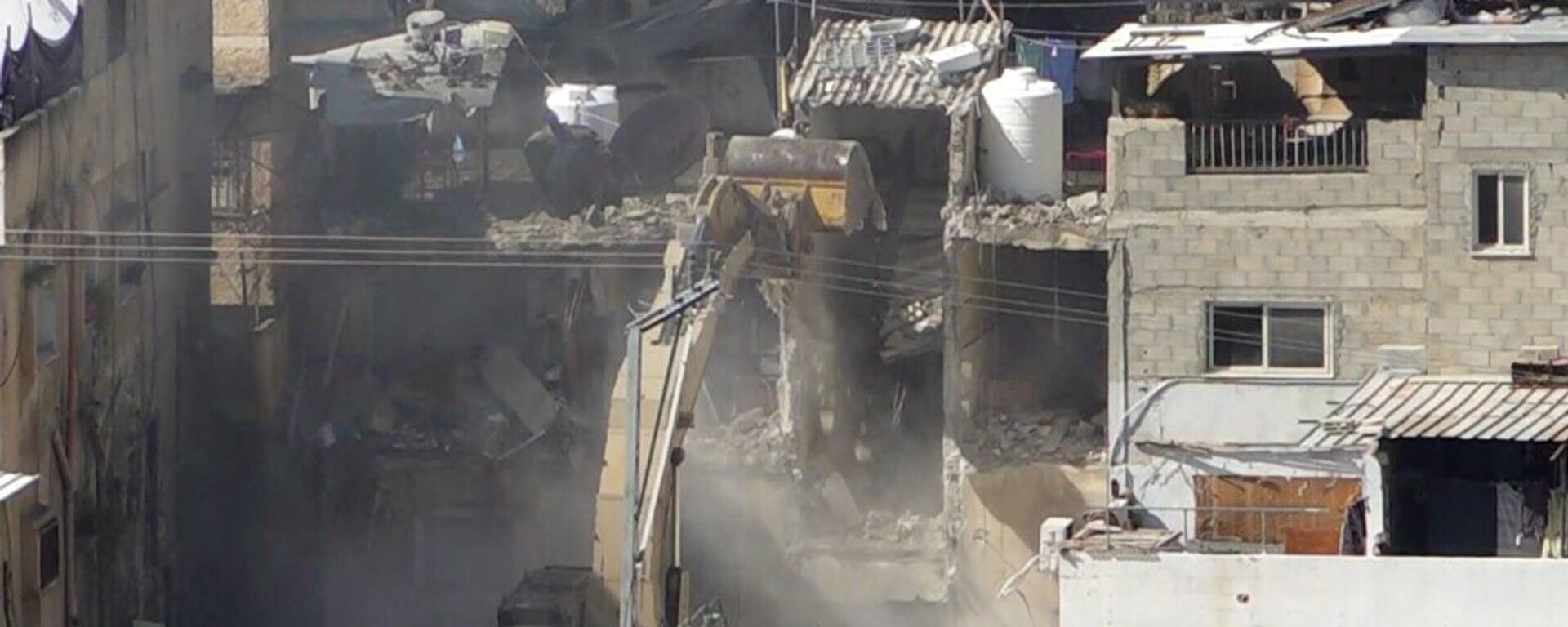 صورلعشرات المنازل والمحال التجارية المدمرة بمخيم طولكرم شمال الضفة الغربية - سبوتنيك عربي, 1920, 10.03.2025