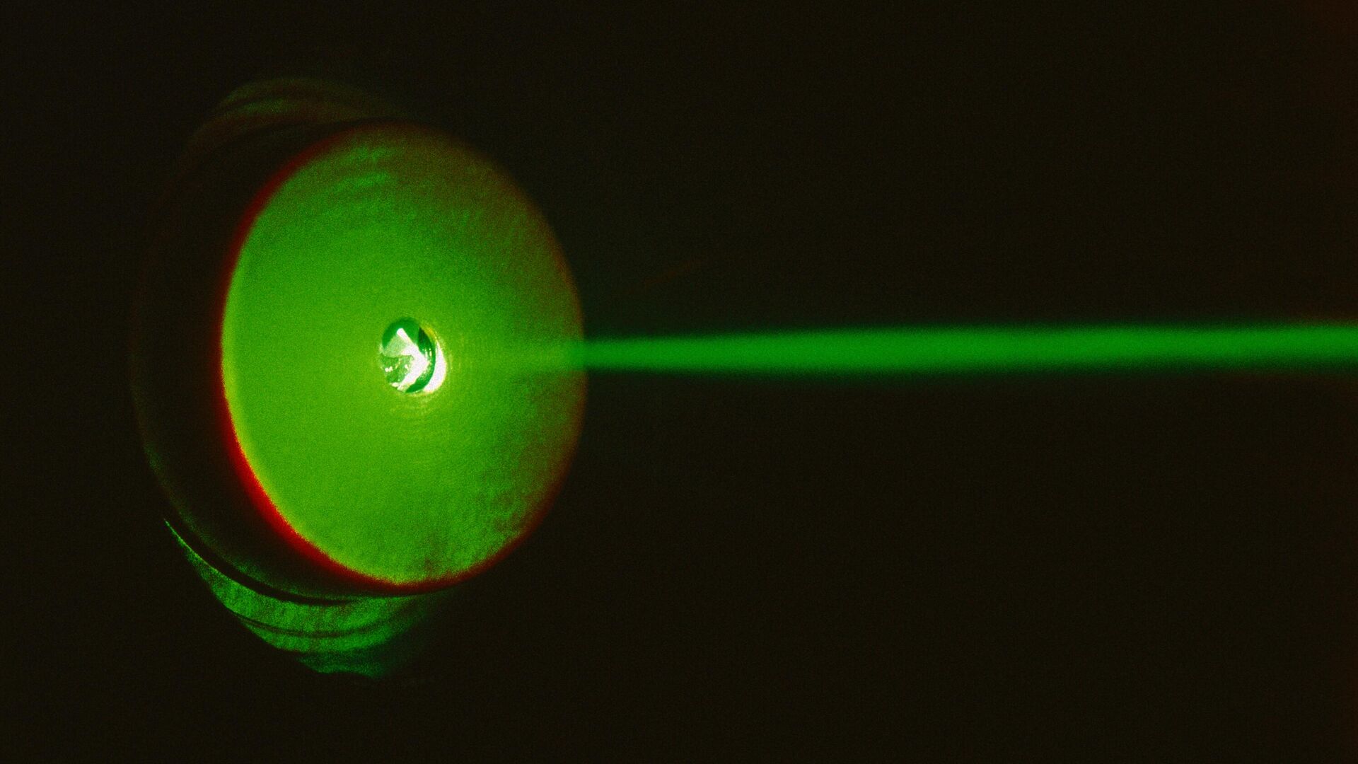 اختبار شعاع الليزر اختبار شعاع الليزر - سبوتنيك عربي, 1920, 20.02.2025