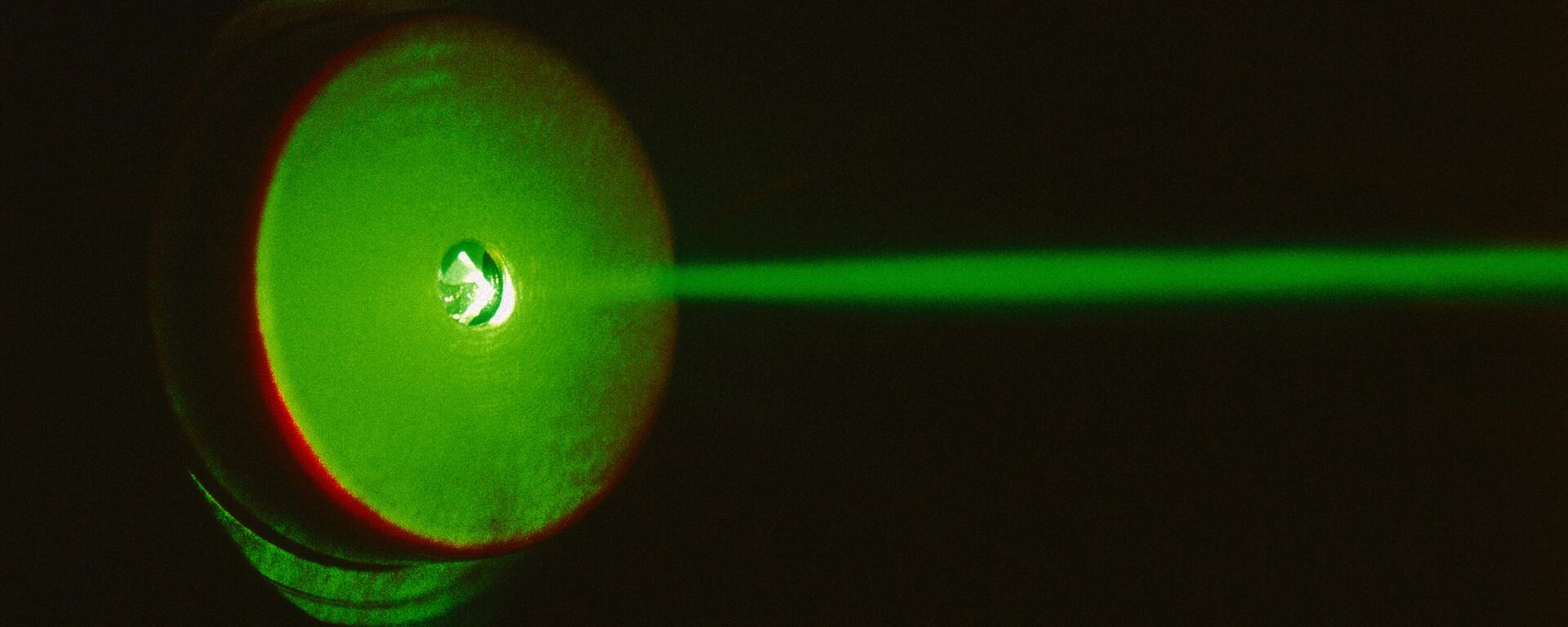 اختبار شعاع الليزر - سبوتنيك عربي, 1920, 20.02.2025