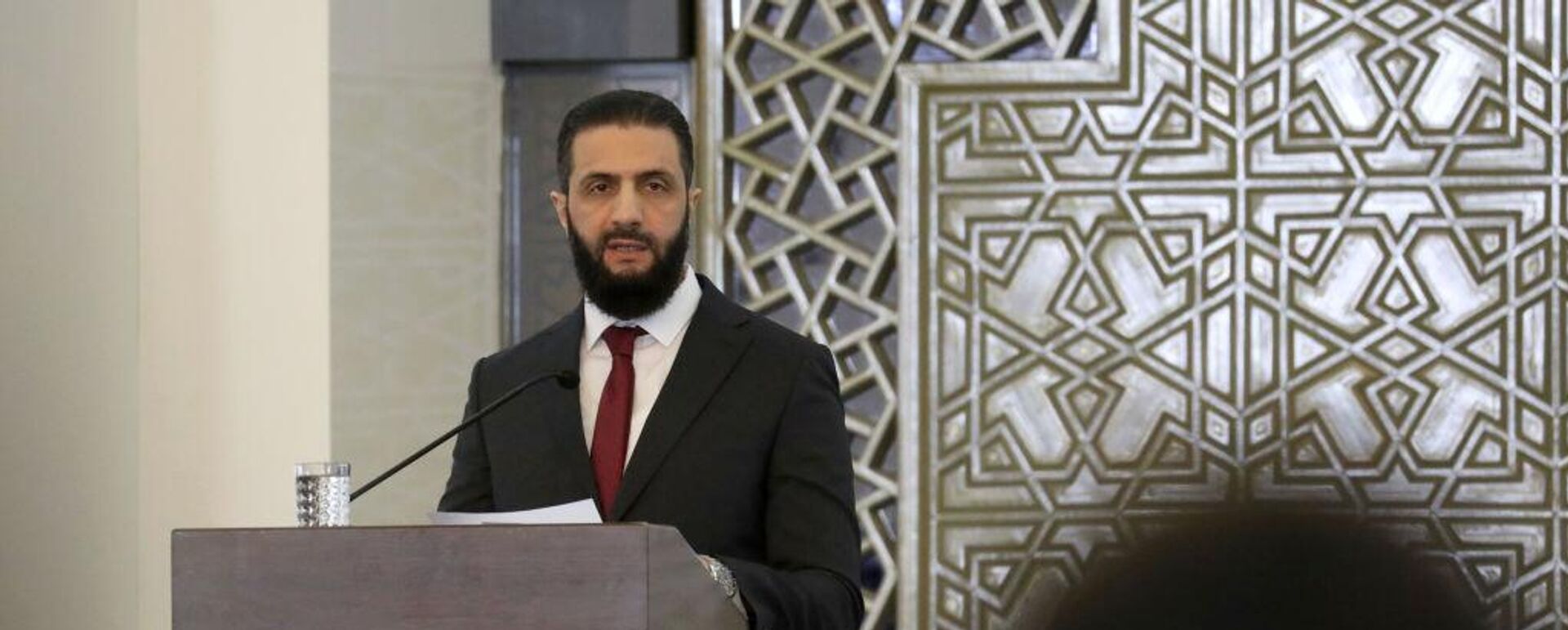 الرئيس السوري للمرحلة الانتقالية أحمد الشرع - سبوتنيك عربي, 1920, 25.02.2025